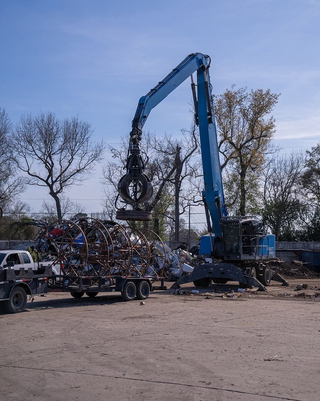 How Can You Get the Best Value for Automotive Scrap Metal Near Me? | Stars & Stripes Scrap Metal
