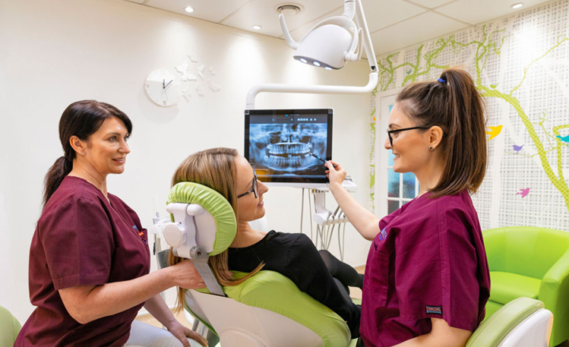 Dentures Peterborough: Guide to Adjusting to New Dentures