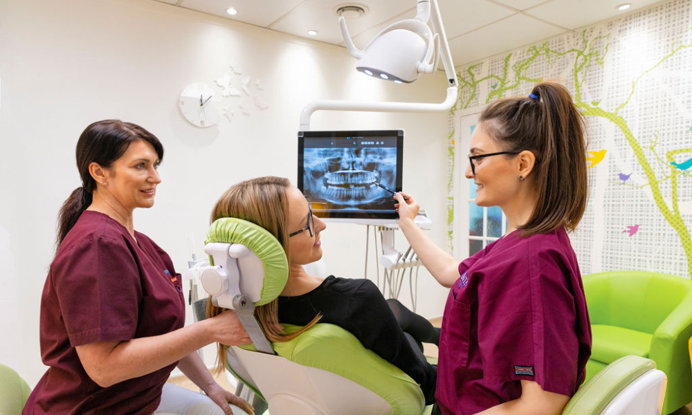 Dentures Peterborough: Guide to Adjusting to New Dentures