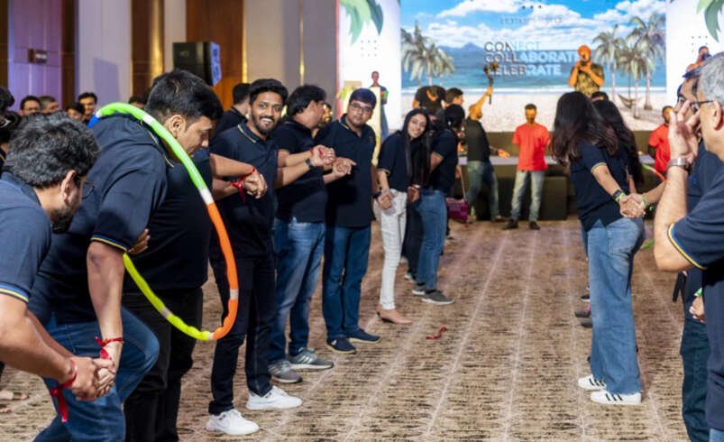 Discover New Ways of Revolutionizing Corporate Team Building Activities in India