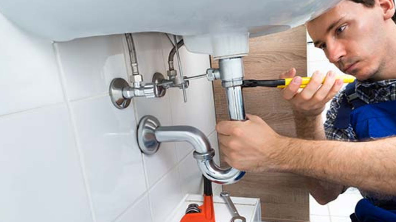 How Regular Heating and Plumbing Maintenance Can Improve Home Comfort
