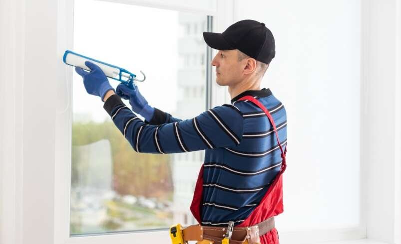 Weatherproof Caulking: Building Exterior Sealing Explained
