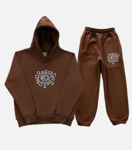 Adwysd Tracksuit: Redefining Modern Streetwear with Comfort, Confidence, and Everyday Style